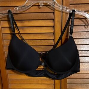 Chic Black Lace Underwire Bra